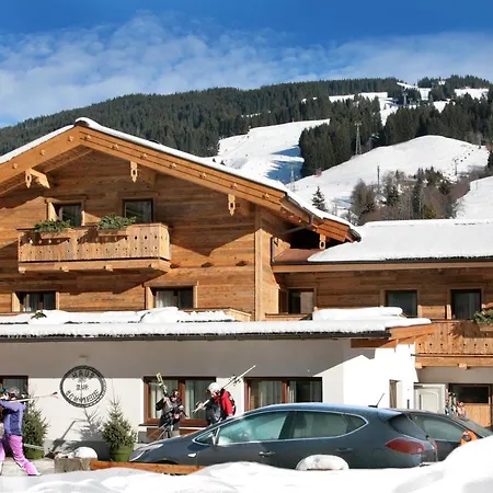Intown Schmiede Apartman *